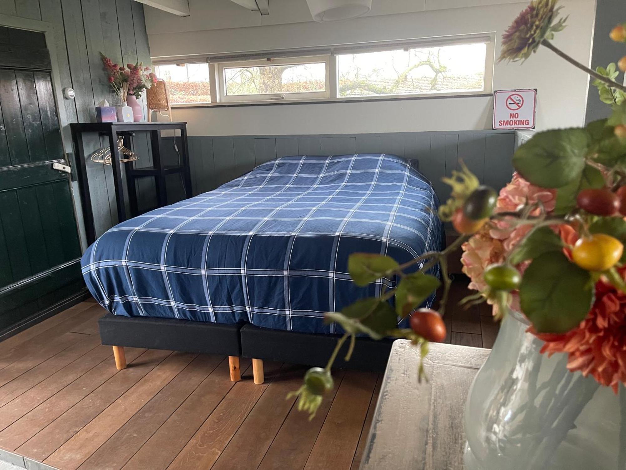 Holiday Cottage De Garage Inn Hank Экстерьер фото