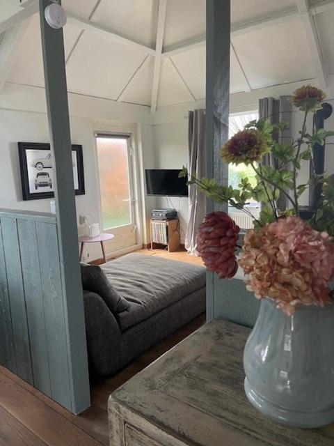 Holiday Cottage De Garage Inn Hank Экстерьер фото